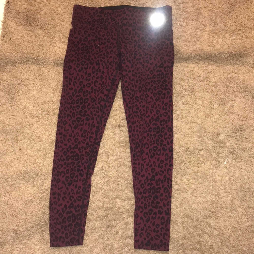 PINK cheetah workout leggings